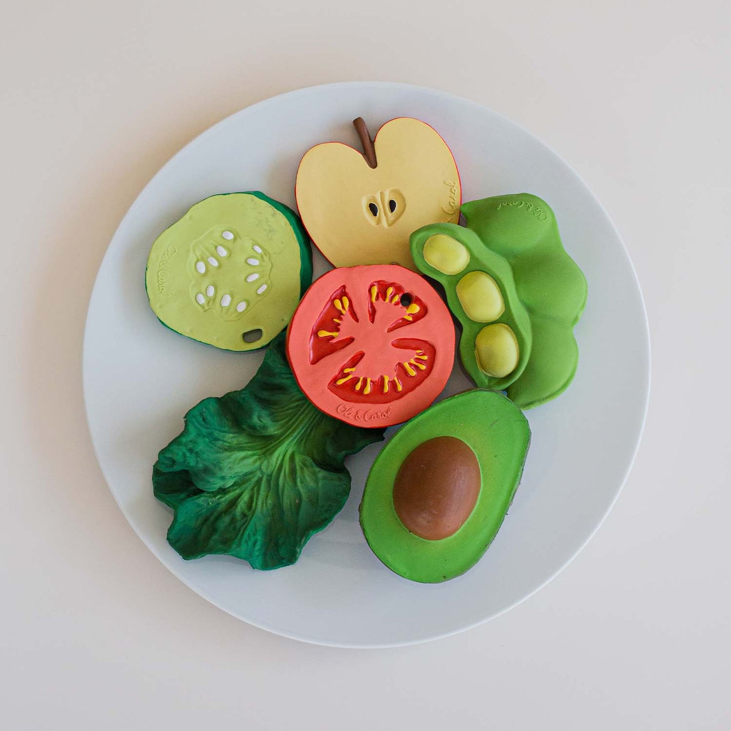 Mordedor de caucho natural - Renato The Tomato -Oli&Carol